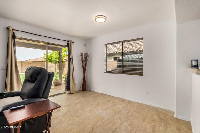 5220 W DESERT Lane, Laveen, AZ 85339