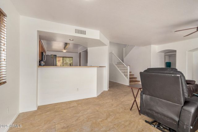 5220 W DESERT Lane, Laveen, AZ 85339