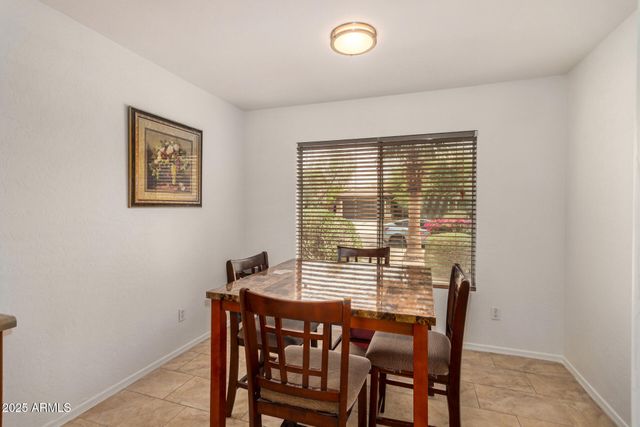 5220 W DESERT Lane, Laveen, AZ 85339