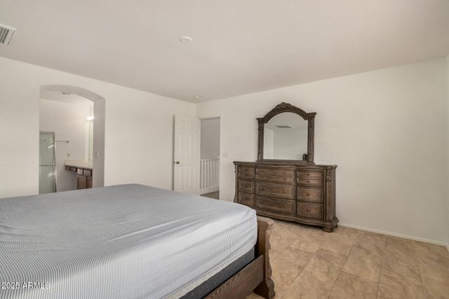 5220 W DESERT Lane, Laveen, AZ 85339