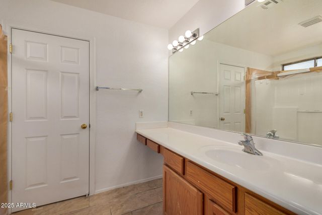 5220 W DESERT Lane, Laveen, AZ 85339