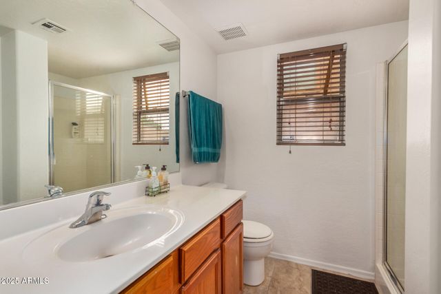 5220 W DESERT Lane, Laveen, AZ 85339