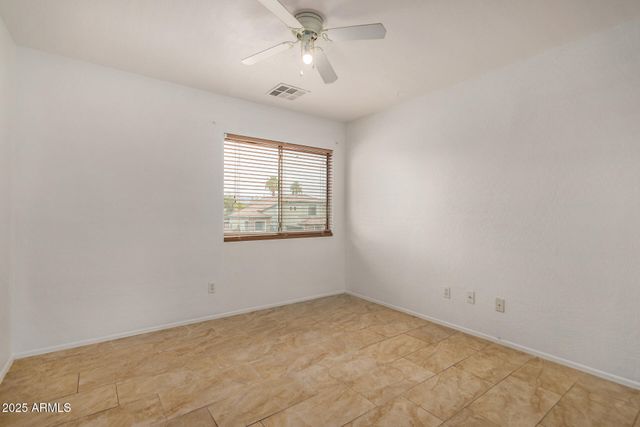 5220 W DESERT Lane, Laveen, AZ 85339