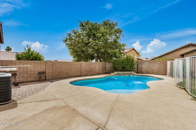 5220 W DESERT Lane, Laveen, AZ 85339