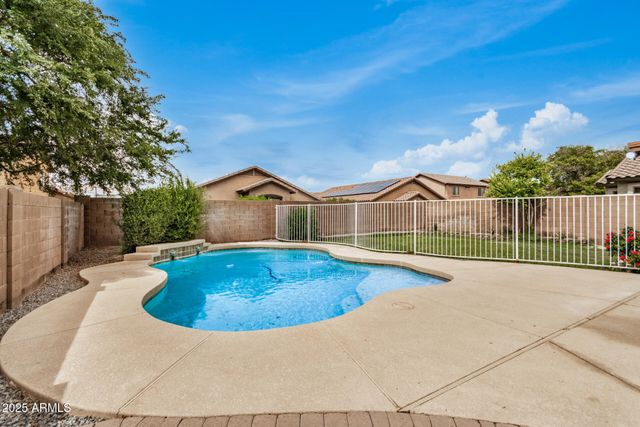 5220 W DESERT Lane, Laveen, AZ 85339