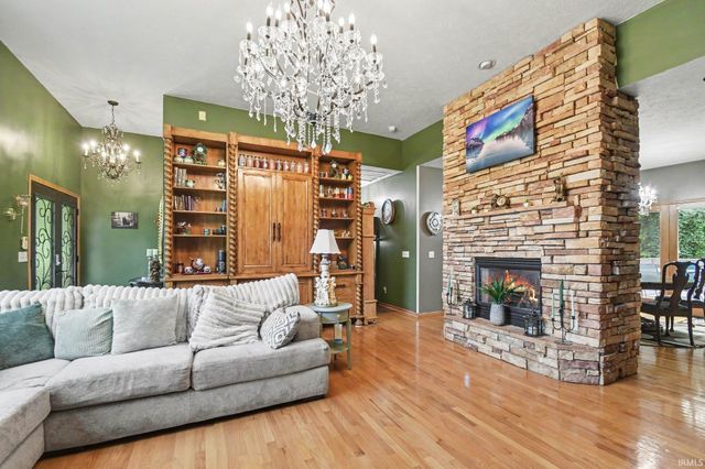 51823 Westwood Forest Drive, South Bend, IN 46628