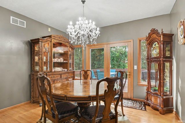 51823 Westwood Forest Drive, South Bend, IN 46628