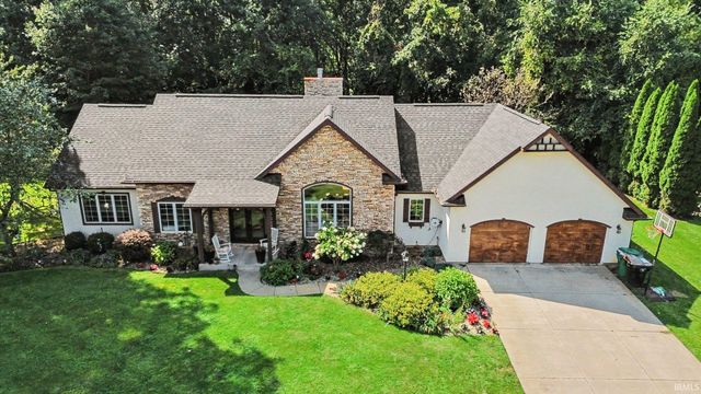 51823 Westwood Forest Drive, South Bend, IN 46628