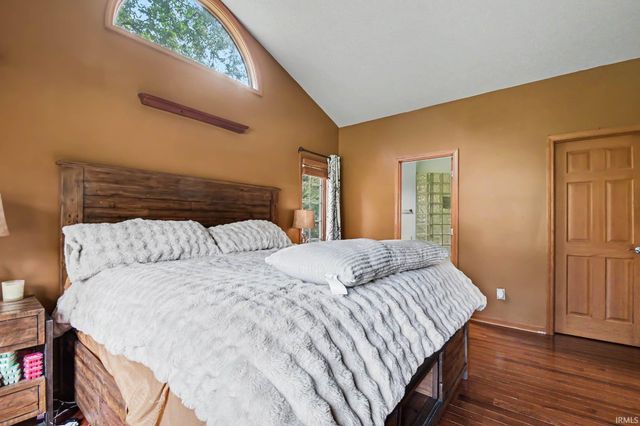 51823 Westwood Forest Drive, South Bend, IN 46628