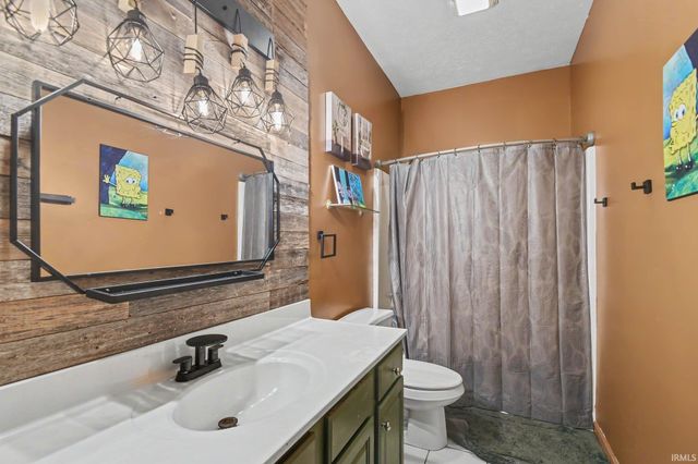 51823 Westwood Forest Drive, South Bend, IN 46628
