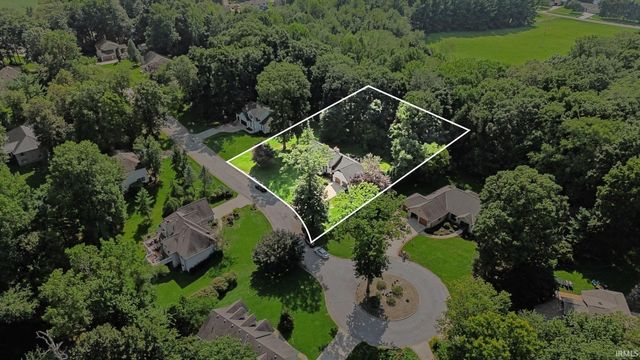 51823 Westwood Forest Drive, South Bend, IN 46628