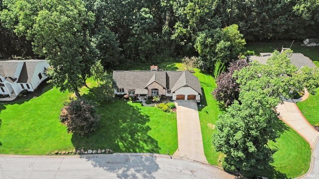 51823 Westwood Forest Drive, South Bend, IN 46628