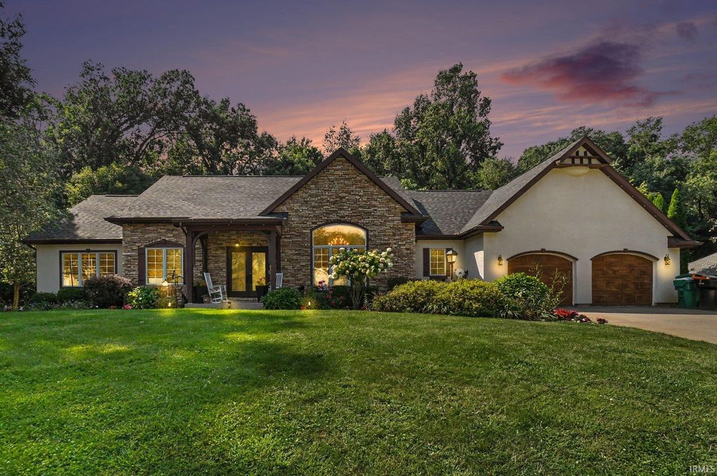51823 Westwood Forest Drive, South Bend, IN 46628