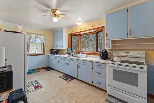 300 3rd Street SW, Cokato, MN 55321