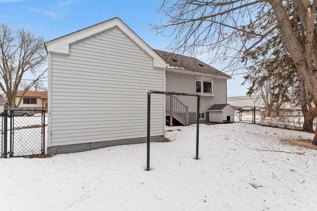 300 3rd Street SW, Cokato, MN 55321