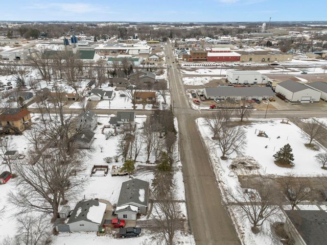 300 3rd Street SW, Cokato, MN 55321