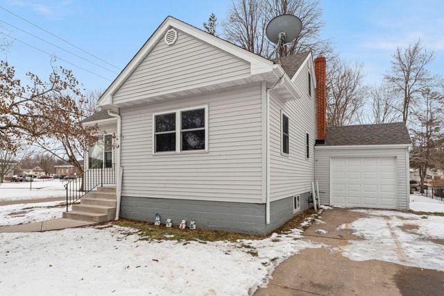 300 3rd Street SW, Cokato, MN 55321