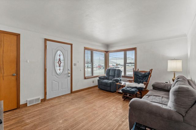 300 3rd Street SW, Cokato, MN 55321