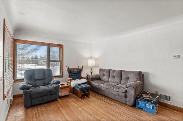 300 3rd Street SW, Cokato, MN 55321