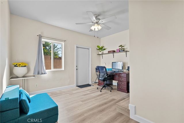 9559 9561 Natick, North Hills, CA 91343