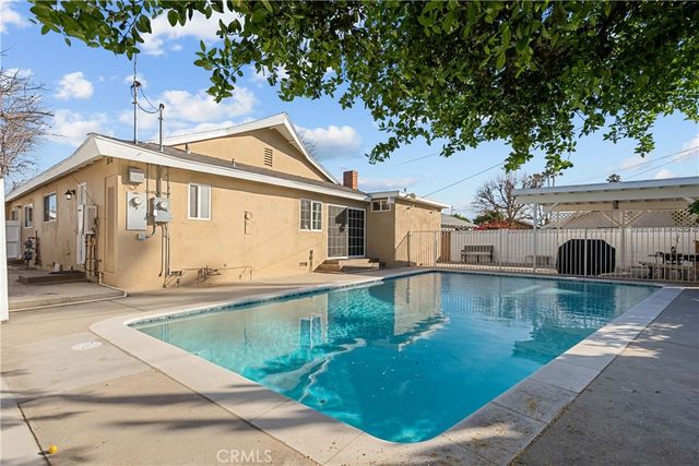 9559 9561 Natick, North Hills, CA 91343