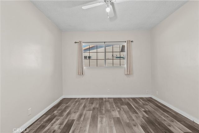 9559 9561 Natick, North Hills, CA 91343