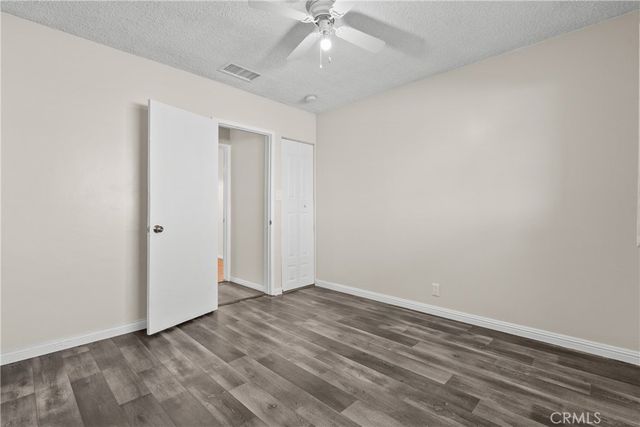 9559 9561 Natick, North Hills, CA 91343