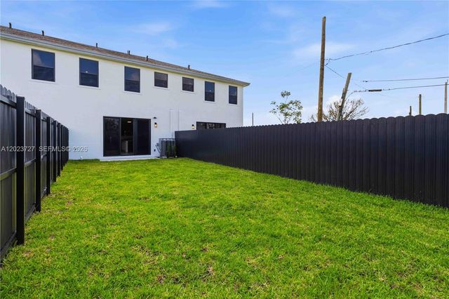 22348 SW 115 Ct 22348, Miami, FL 33170