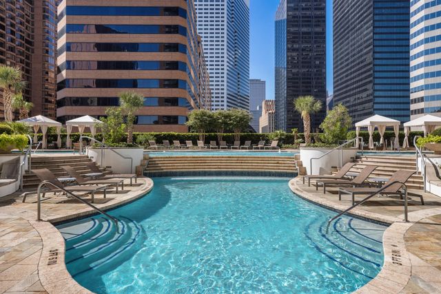 1400 Mckinney Street 1908, Houston, TX 77002