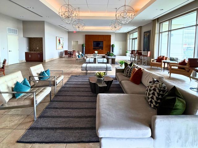 1400 Mckinney Street 1908, Houston, TX 77002
