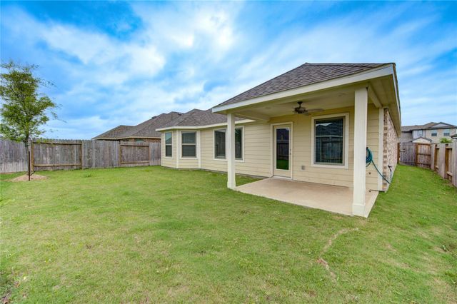 7639 Tramontana Lane, Baytown, TX 77523
