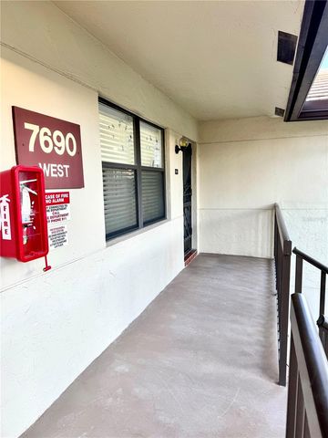 7690 TAHITI LANE 202, Lake Worth, FL 33467