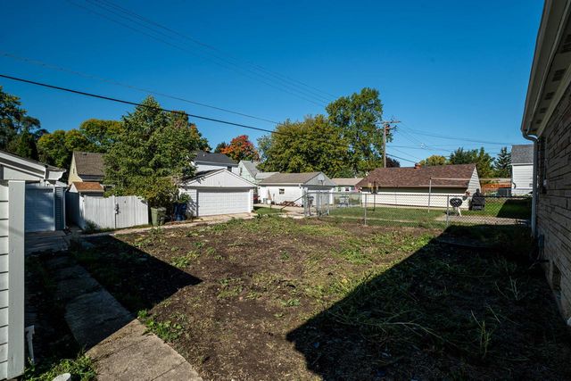 3739 N 97th PLACE, Milwaukee, WI 53222