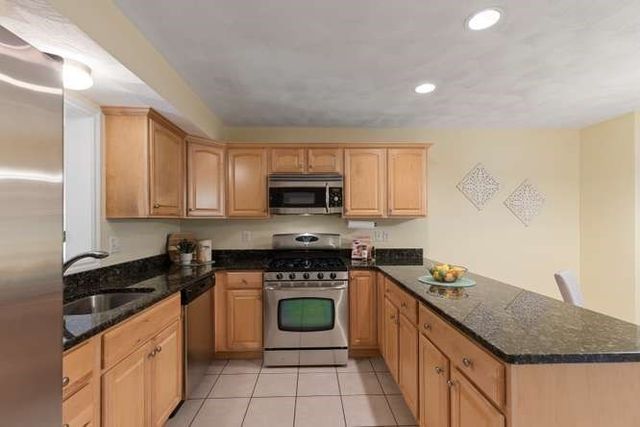 20 Jill's Way 20, Tewksbury, MA 01876