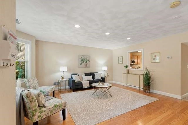 20 Jill's Way 20, Tewksbury, MA 01876