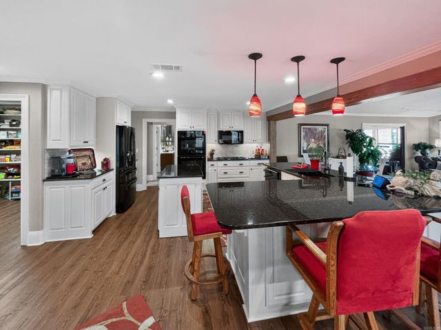 680 Arkridge Road, Hot Springs National Park, AR 71913