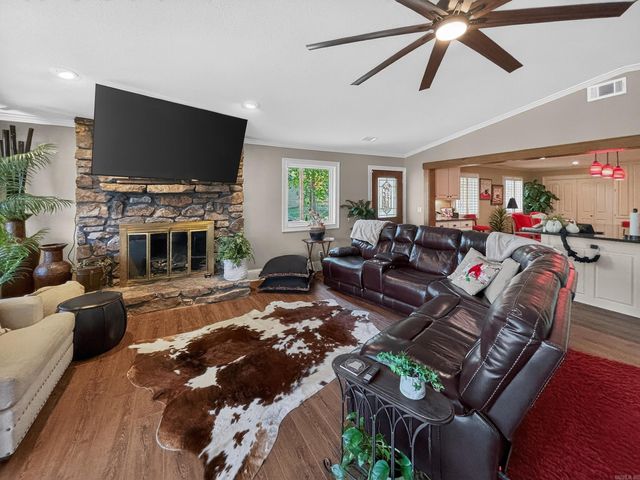 680 Arkridge Road, Hot Springs National Park, AR 71913