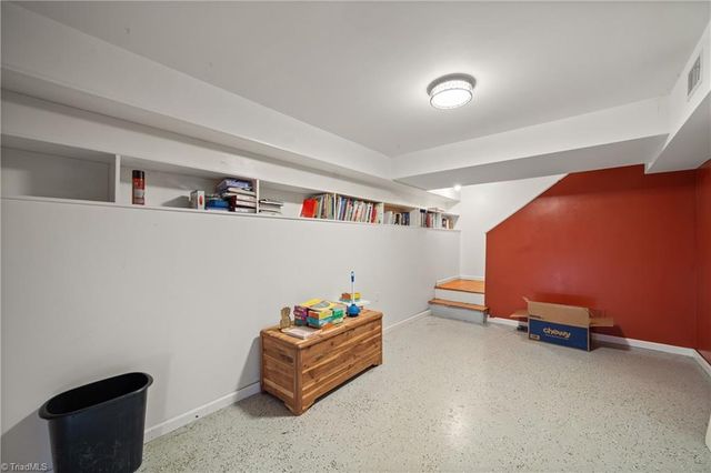 1605 Moravian Heights Court, Clemmons, NC 27012