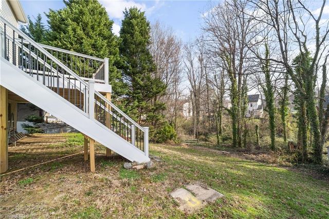 1605 Moravian Heights Court, Clemmons, NC 27012