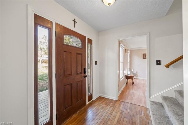 1605 Moravian Heights Court, Clemmons, NC 27012