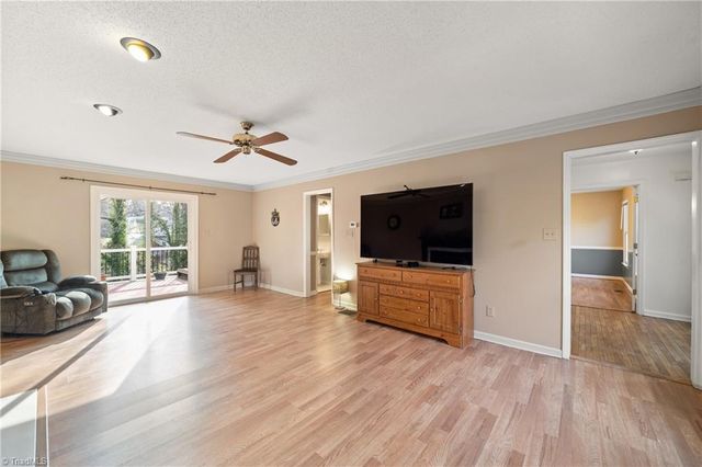 1605 Moravian Heights Court, Clemmons, NC 27012