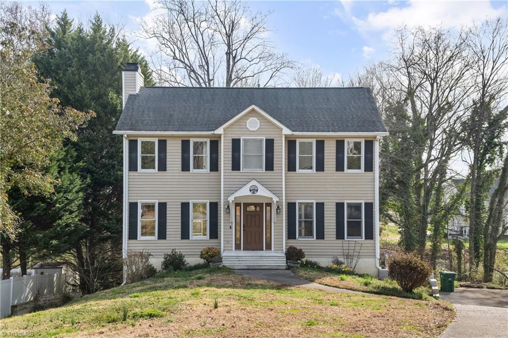 1605 Moravian Heights Court, Clemmons, NC 27012