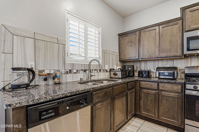 209 REIGATE Drive, El Paso, TX 79928