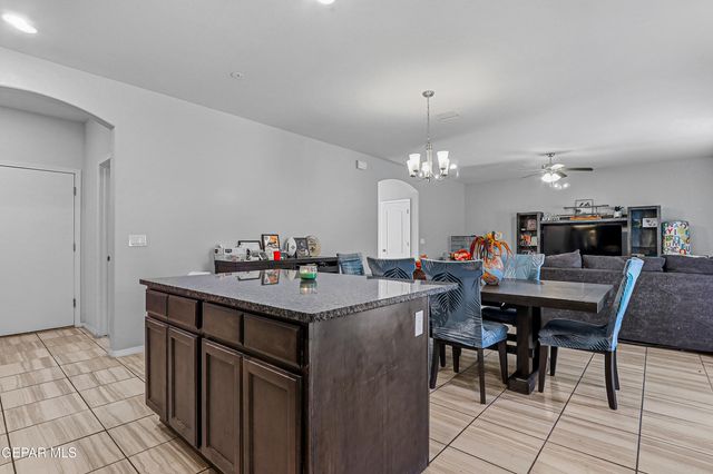 209 REIGATE Drive, El Paso, TX 79928