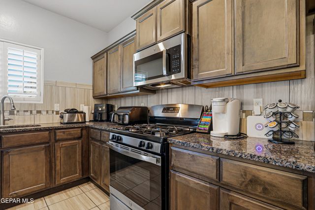 209 REIGATE Drive, El Paso, TX 79928
