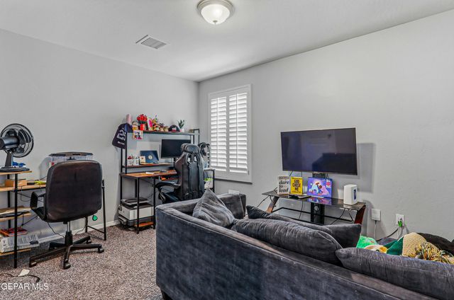 209 REIGATE Drive, El Paso, TX 79928