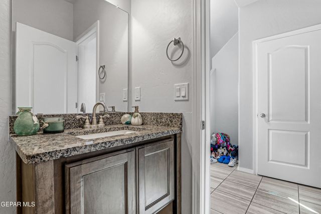 209 REIGATE Drive, El Paso, TX 79928