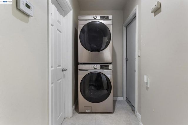 26770 Hayward Blvd, Hayward, CA 94542