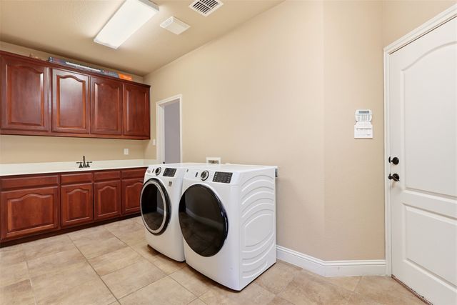 627 Seymour Drive, Frisco, TX 75033