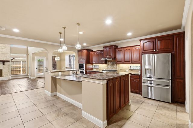 627 Seymour Drive, Frisco, TX 75033